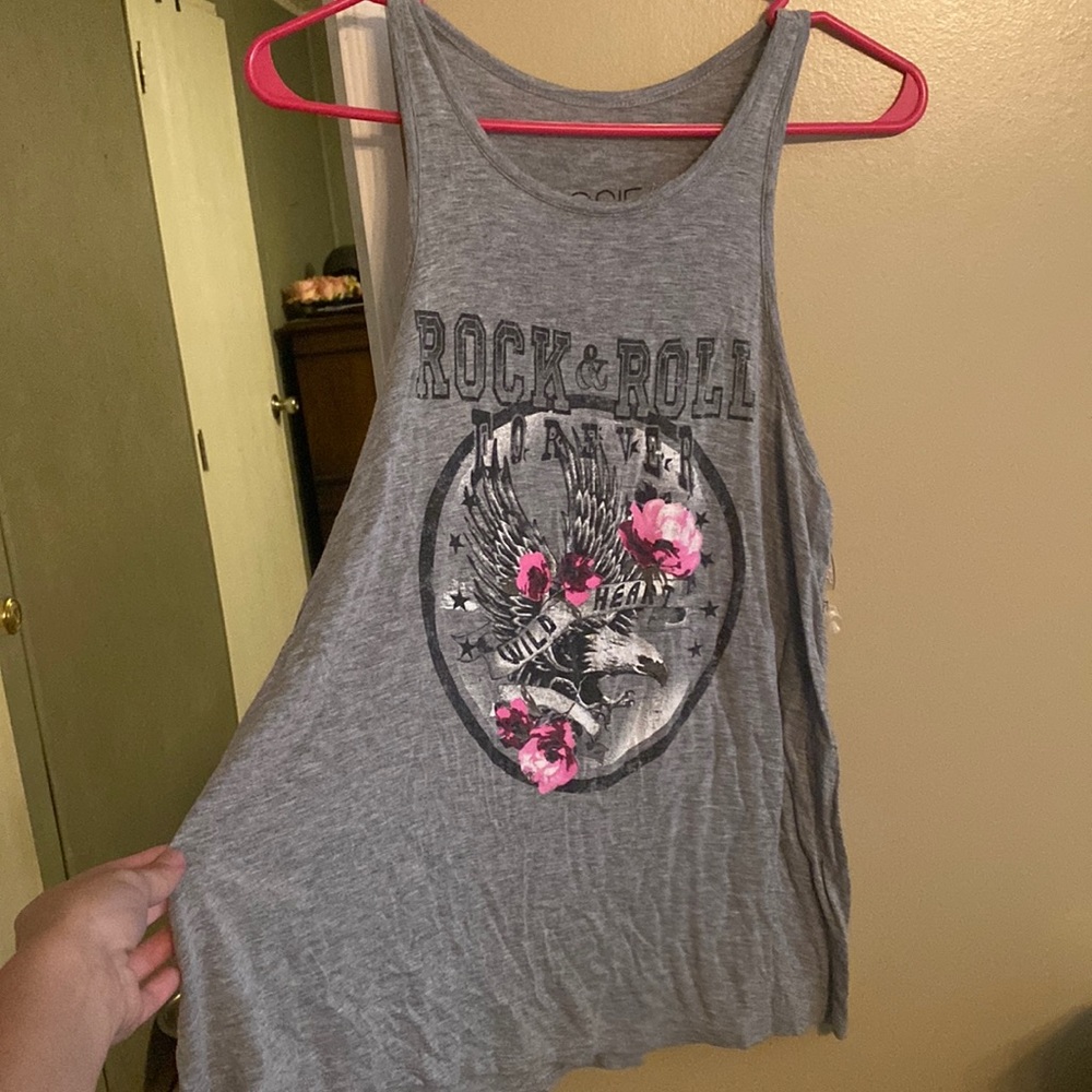Grey graphic Tank top. Only worn a few times.